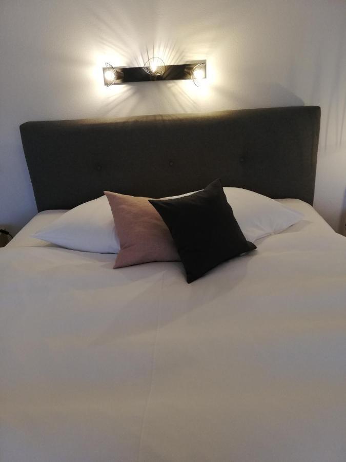 Hotel Bellevue ปอร์รองทรุย ภายนอก รูปภาพ